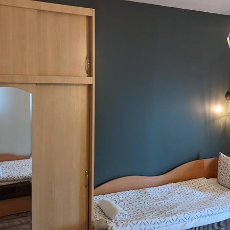 Guest House Kamara Panevezys Bagian luar foto
